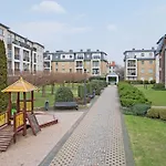 Daire Parkur By Renters *