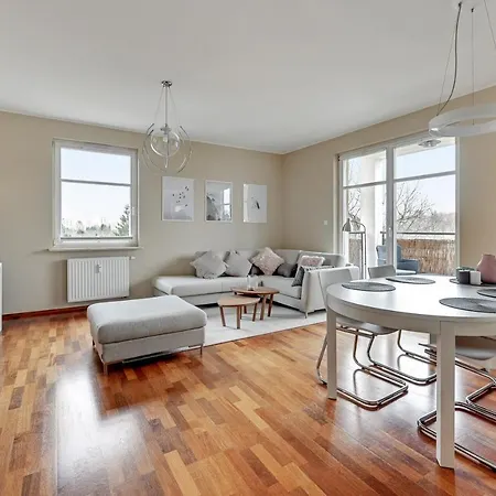 Parkur By Renters Apartmán