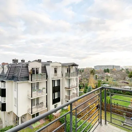 Parkur By Renters Apartmán
